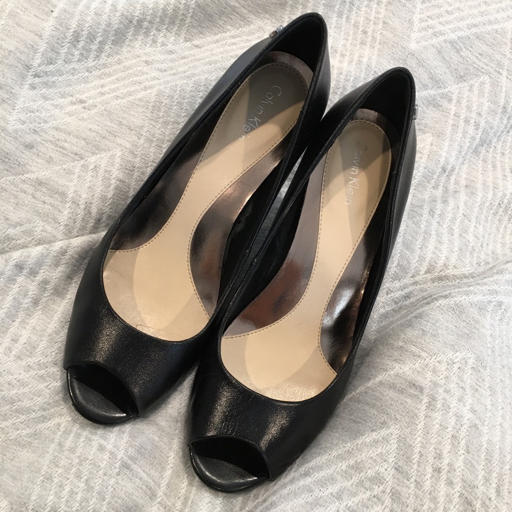Calvin Klein peep toe black pumps Size 7.5